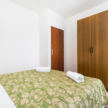 Apartment Muzic Мали-Лошинь Экстерьер фото