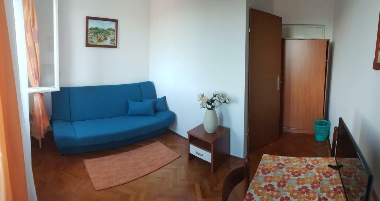 Apartment Muzic Мали-Лошинь Экстерьер фото