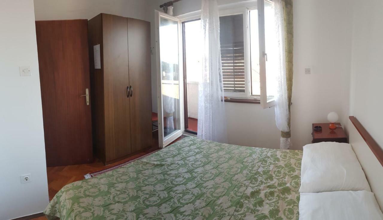 Apartment Muzic Мали-Лошинь Экстерьер фото